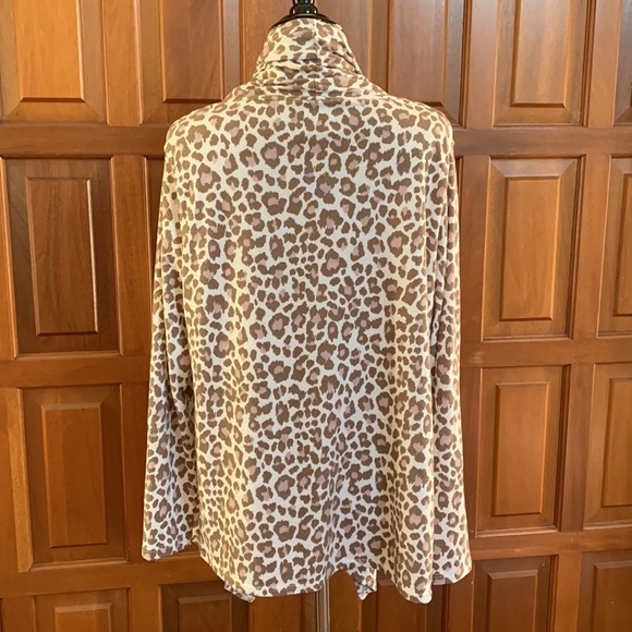 Cream, light brown and rose-colored tiger, print knit cardigan, one size - Picture 2 of 6